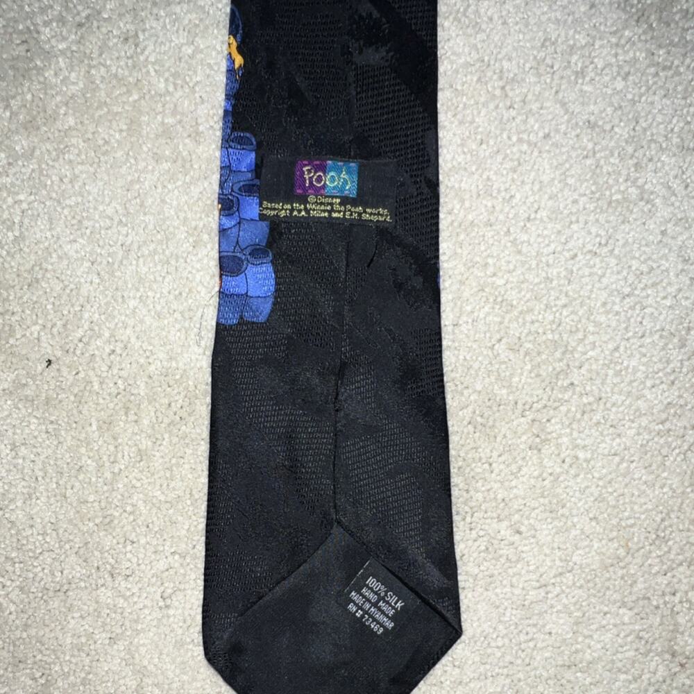 Vintage Disney Winnie the Pooh Tigger 100% Silk Black Tie Adult Unisex - Picture 3 of 5